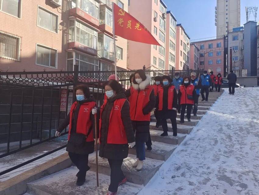 延吉新兴街道民富社区：绘好“银龄映底色、党绩显成色”的“红色”图景