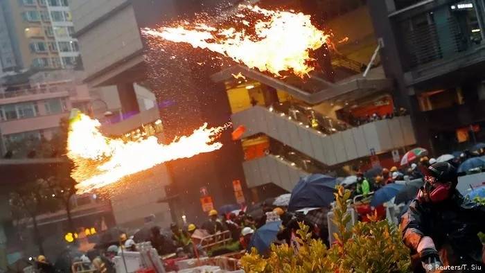 世界独一无二！港府电台与反对派毒媒共同乱港，搞垮政府揽炒管治